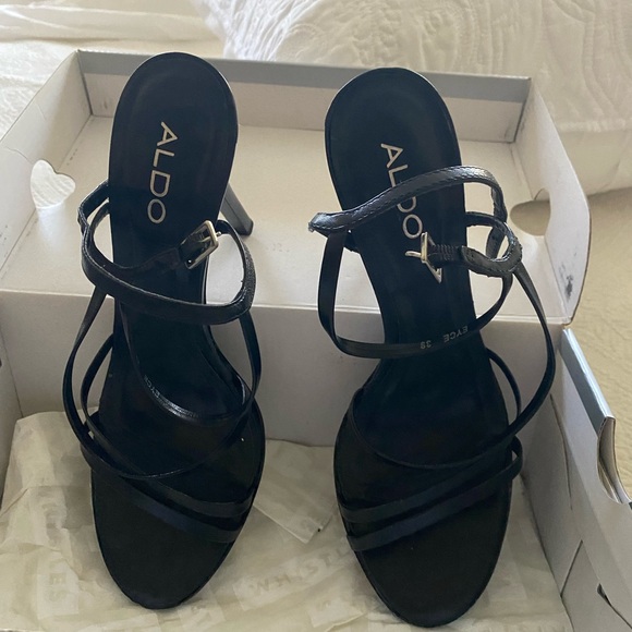 ALDO Elegant Black Strappy Heels - Picture 1 of 5